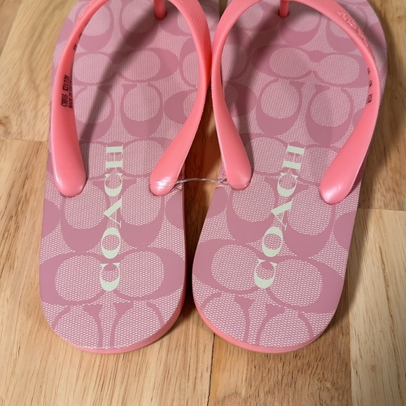 Coach Zak Signature Flip Flop - Pink - Sizes 6B - Picture 4 of 6